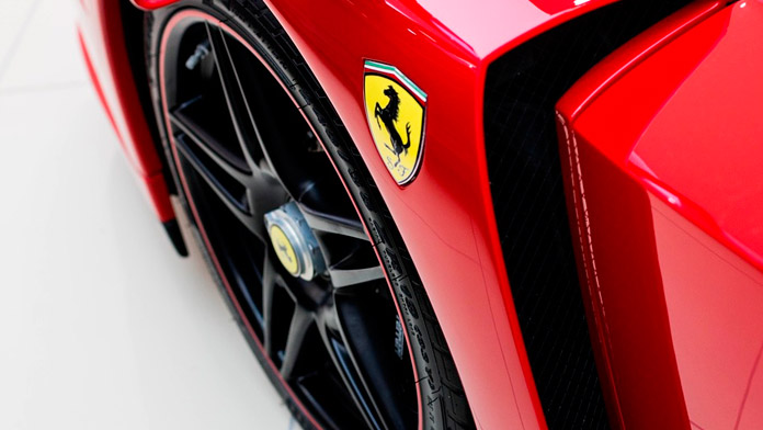 Articulo sobre los coches deportivos Ferrari las mejores ofertas y datos curiosos de la marca