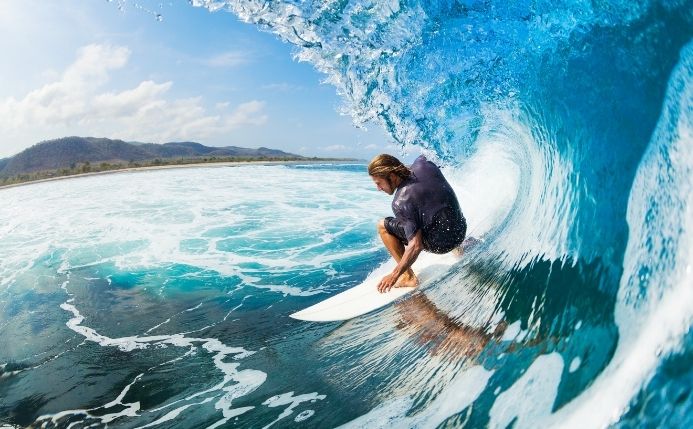 dónde hacer surf en España