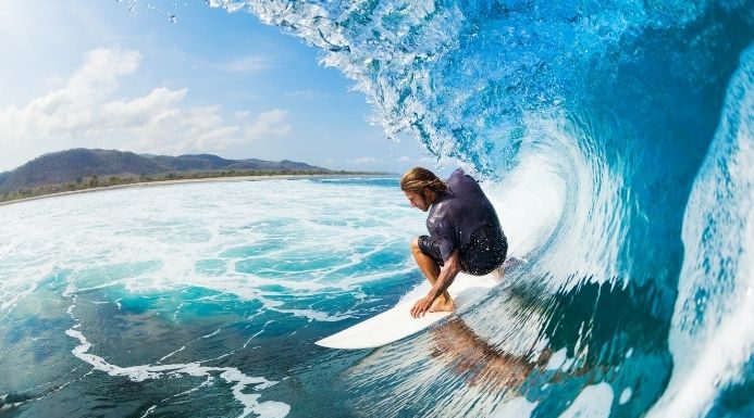 dónde hacer surf en España