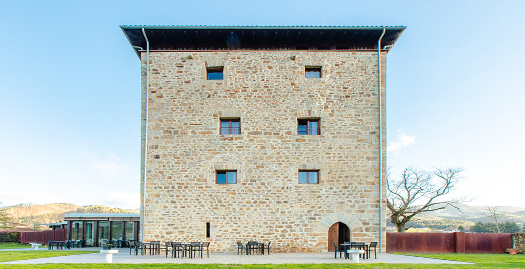 Hotel Torre Zumeltzegi, que se encuentra en la villa de Oñate. 